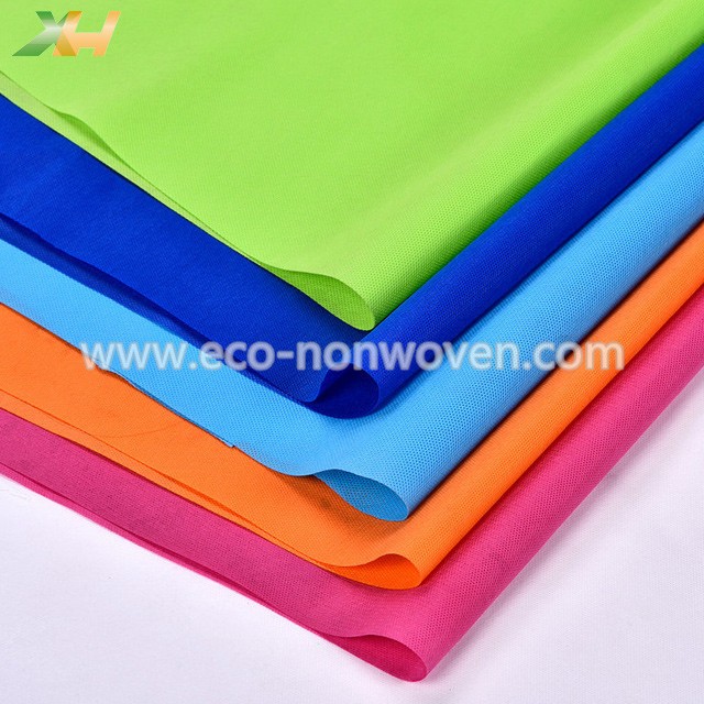 Xinhua textile factory supply pp spunbond non woven table cloth