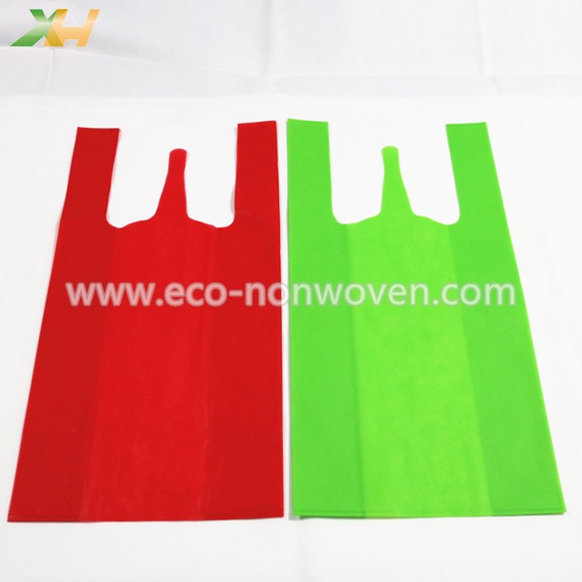 Low MOQ & cheap prices quick delivery colorful non woven t shirt shopping bag